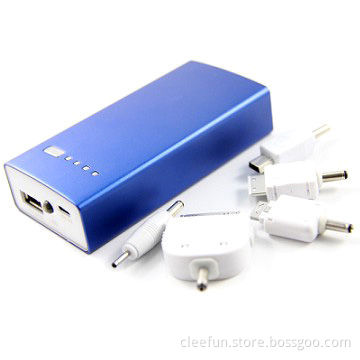 Universal Charger with 5V/DC/1,000mA Output, Charge iPhone 4S, Comes in 5 Colors